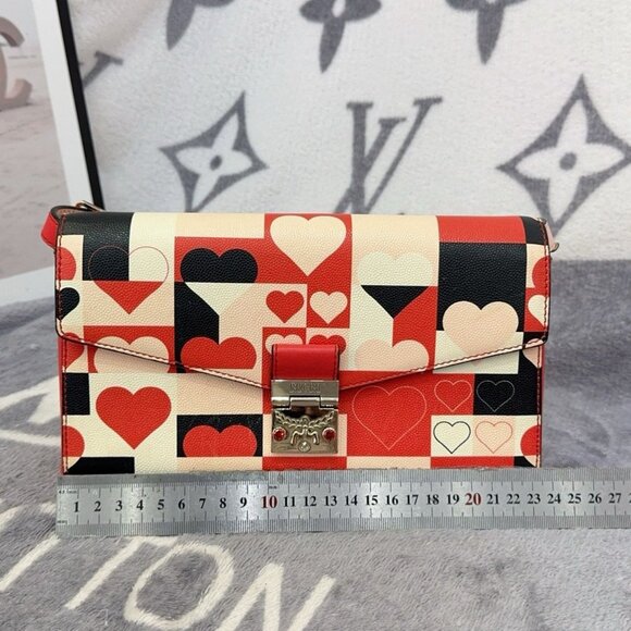 MCM #R Luxury Women's Millie Visetos Pink Color-Blocked Shoulder/Crossbody Bag - Picture 1 of 16